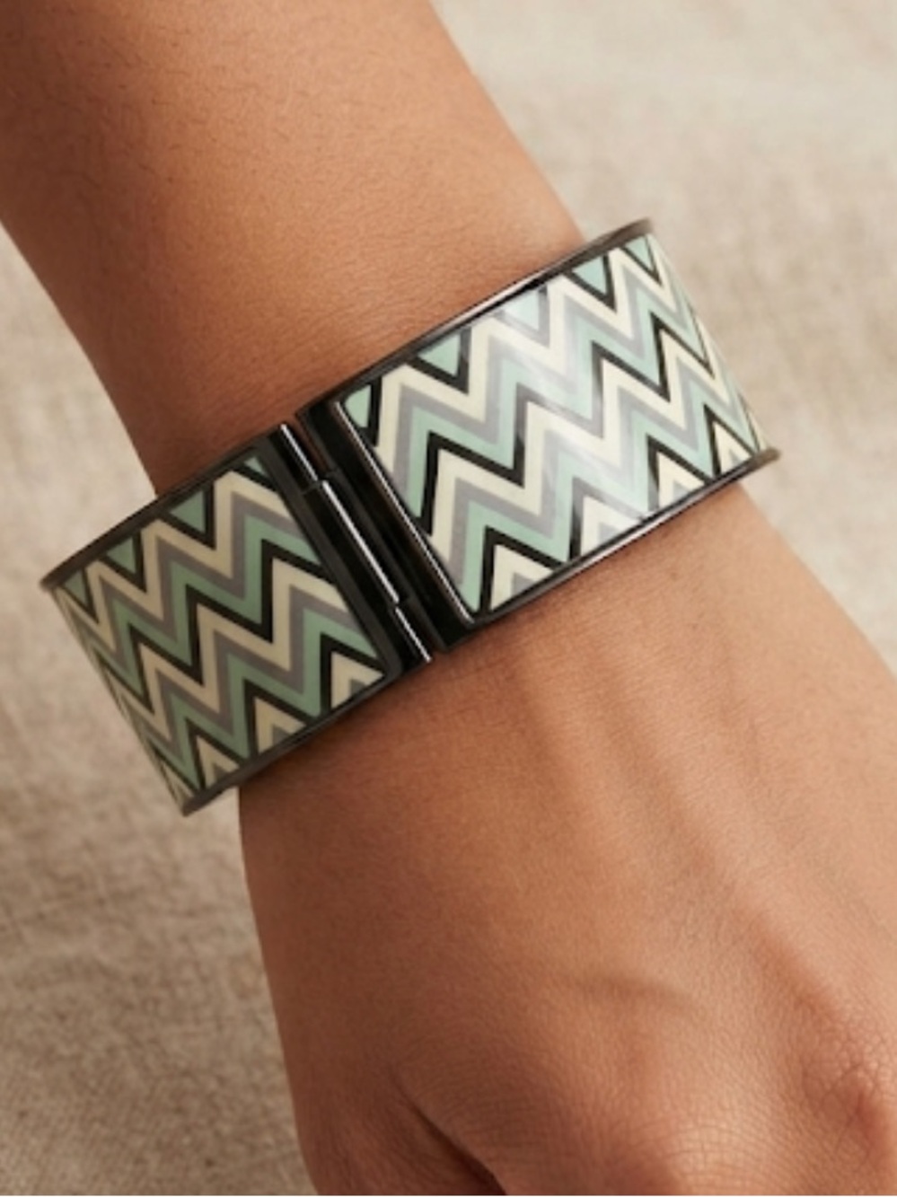 Chevron Pattern Wide Bangle Bracelet in Mint and Black